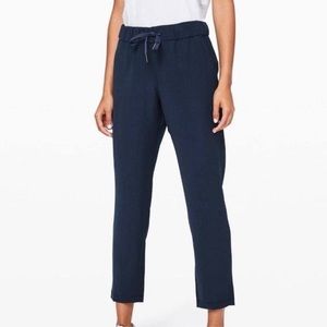 Lululemon Navy Cropped Pants